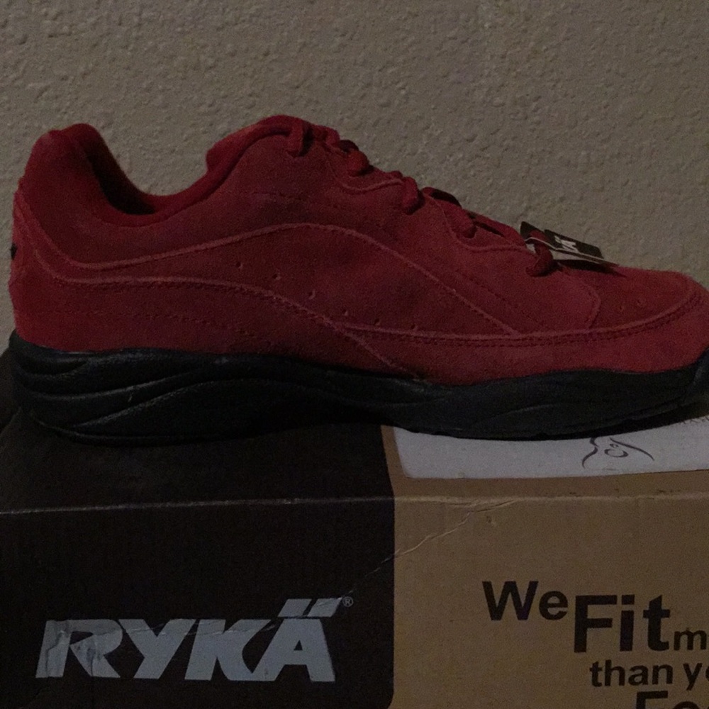 COPY - RYKA Sneakers - Picture 2 of 7
